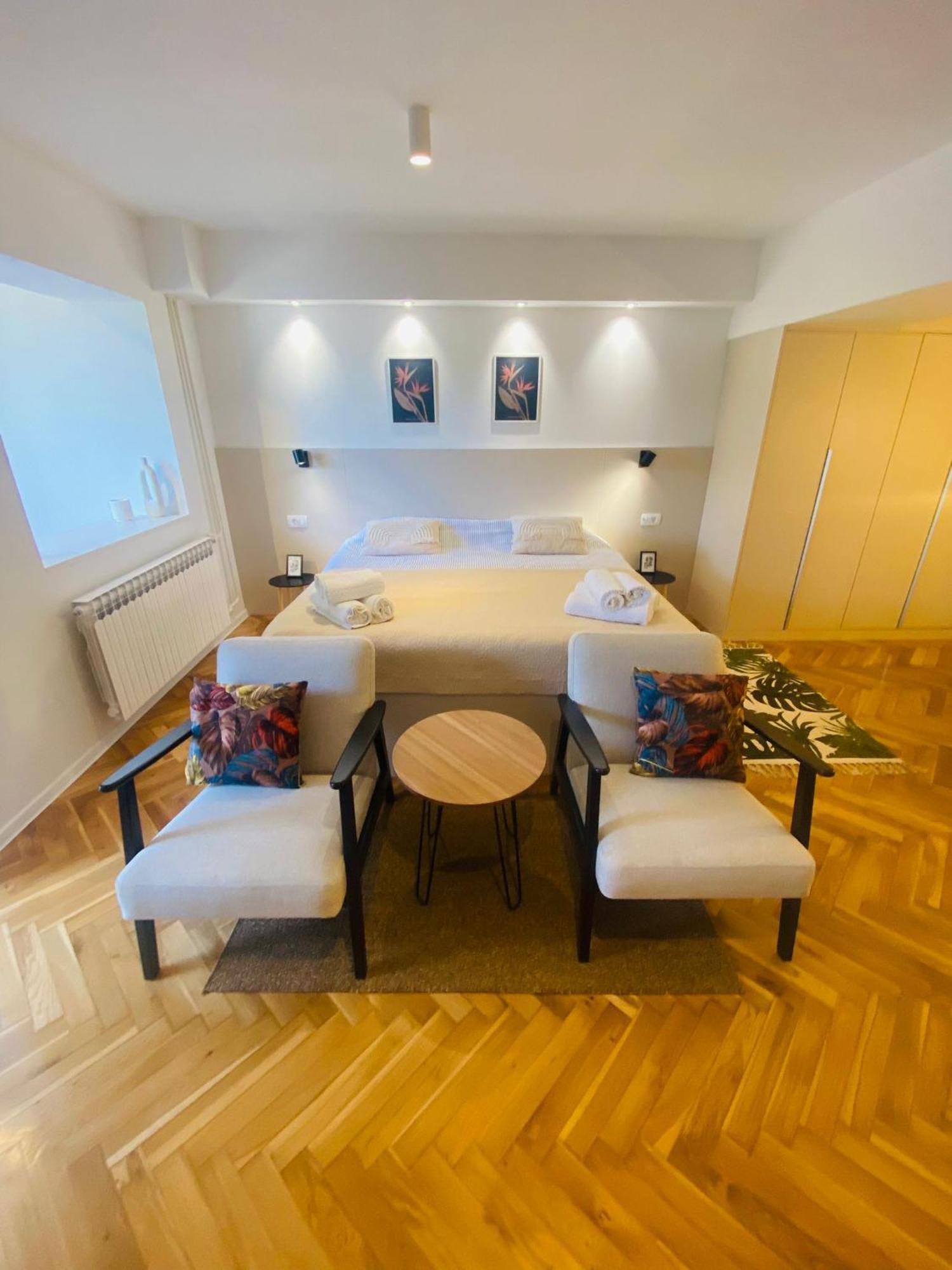 Apartments Nikval โรวีน ภายนอก รูปภาพ